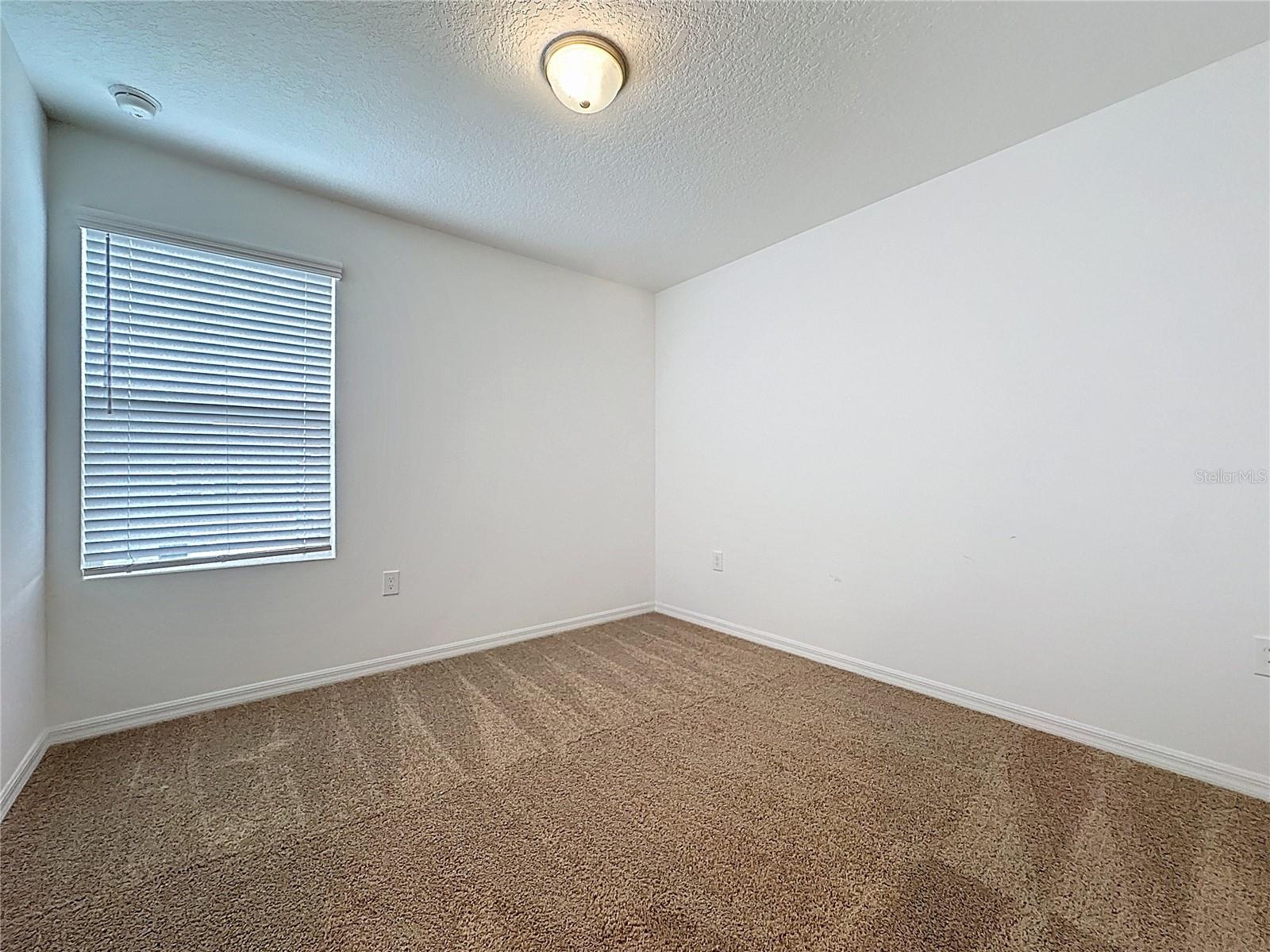 RESERVE/TOWN CENTER - Residential Lease