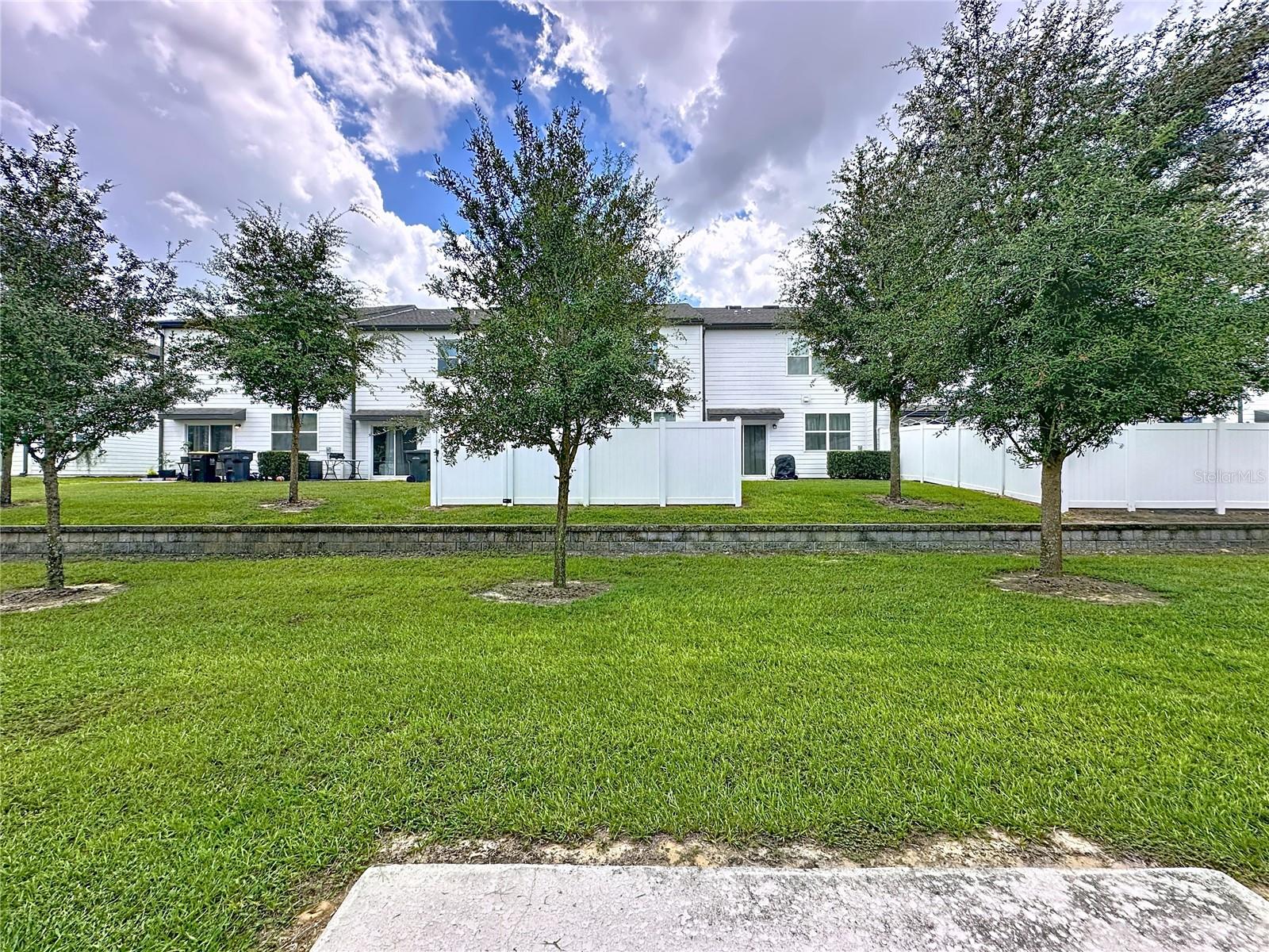 RESERVE/TOWN CENTER - Residential Lease