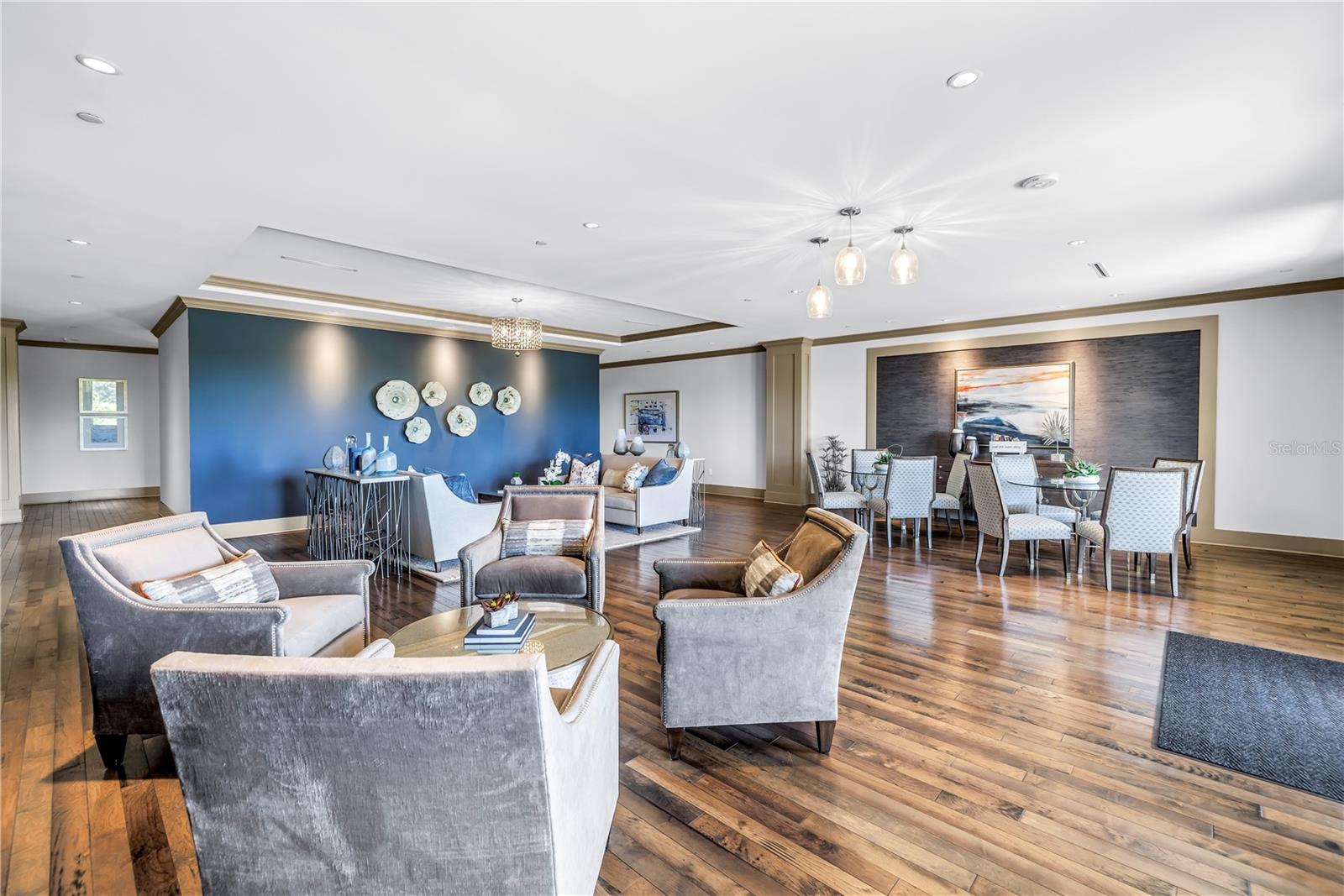 RESIDENCES AT BELLEVIEW PLACE CONDO - Residential