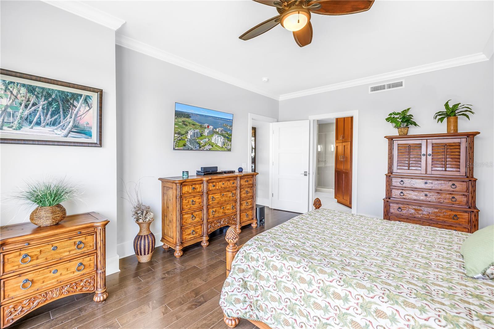 RESIDENCES AT BELLEVIEW PLACE CONDO - Residential