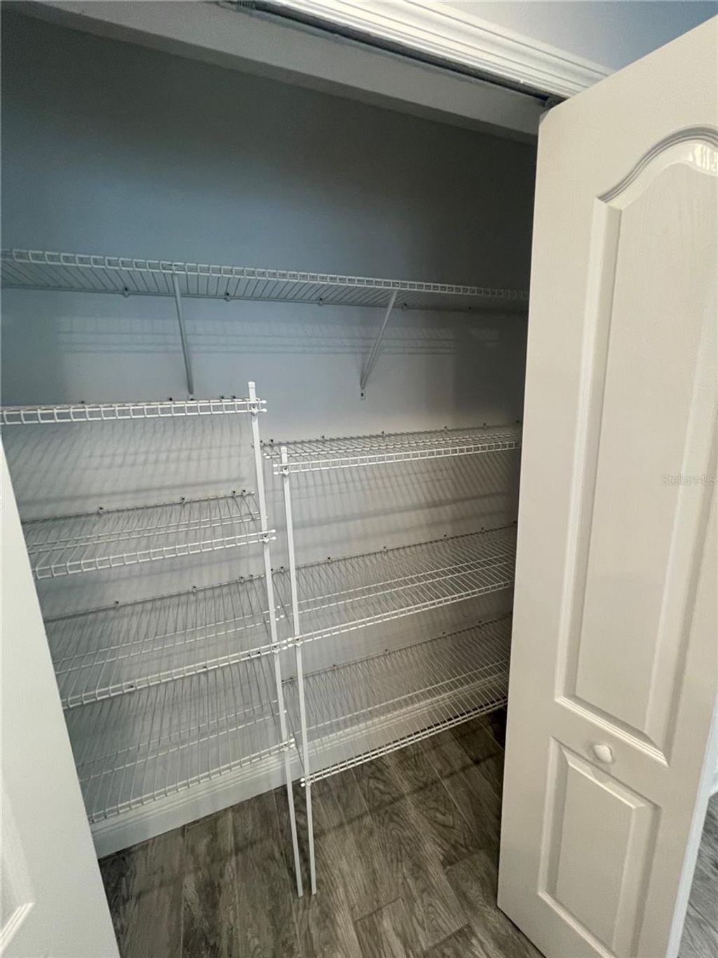 Photo of 1090 E Pierce Avenue, Orlando, FL 32809 (MLS # S5142217)