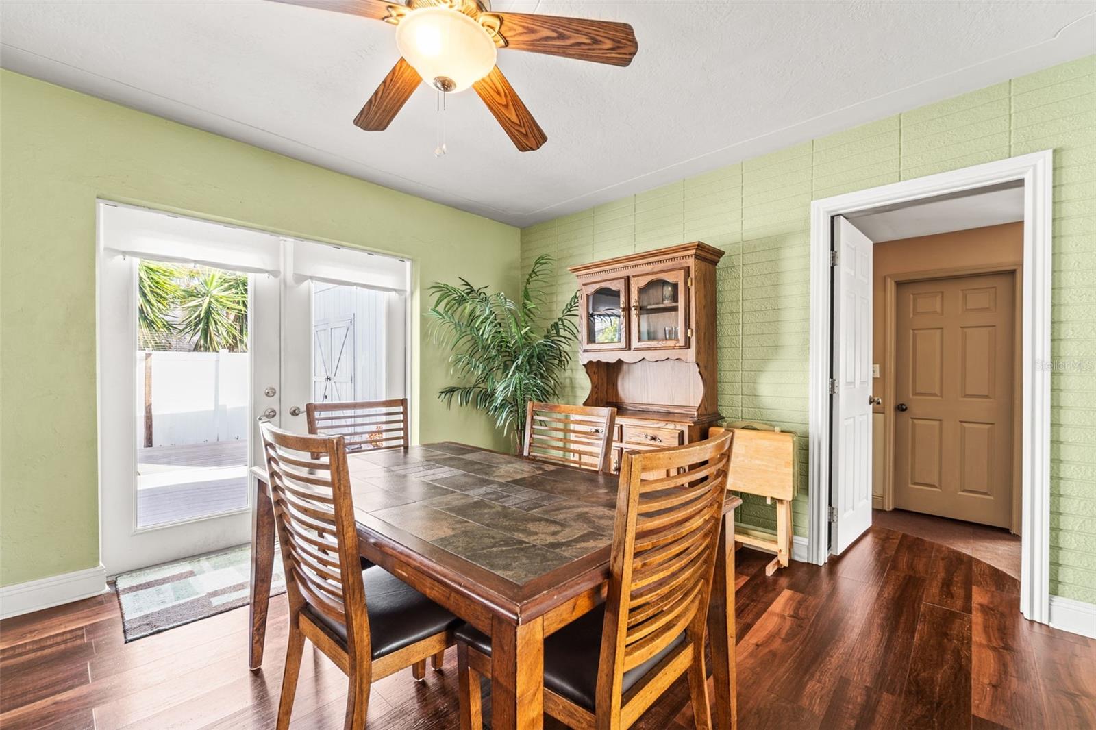 RIDGEWOOD 2ND ADD - Residential