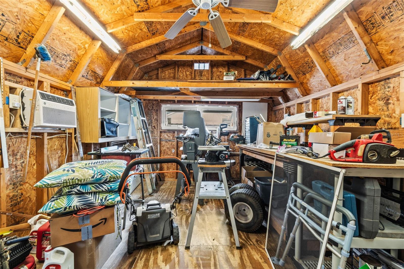 RIDGEWOOD 2ND ADD - Residential