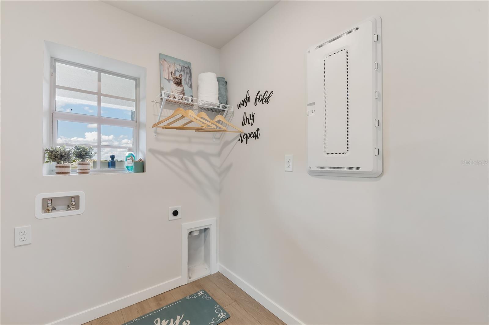 CORAL LAKES - CORAL CREEK - Residential