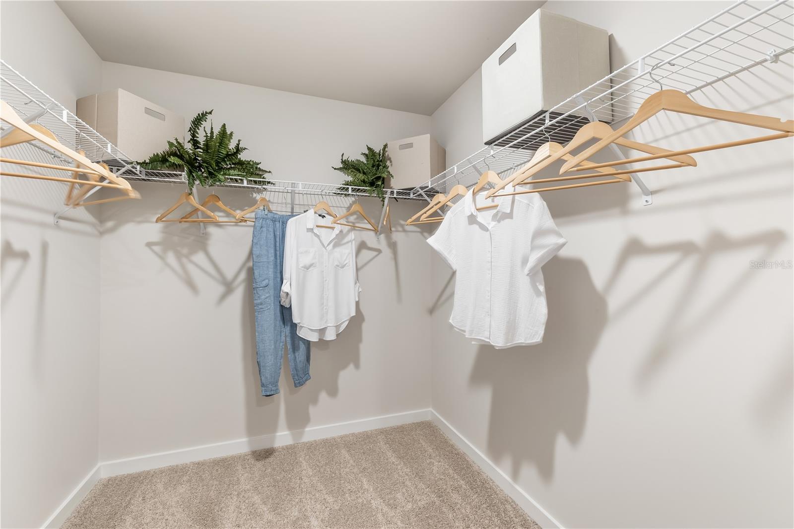 CORAL LAKES - CORAL CREEK - Residential