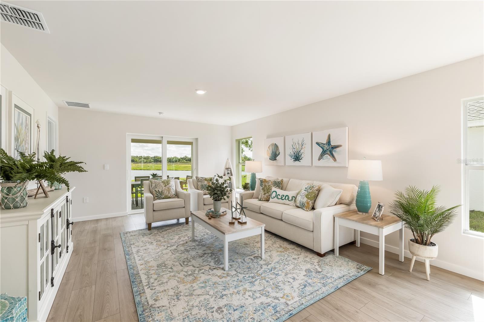 CORAL LAKES - CORAL CREEK - Residential