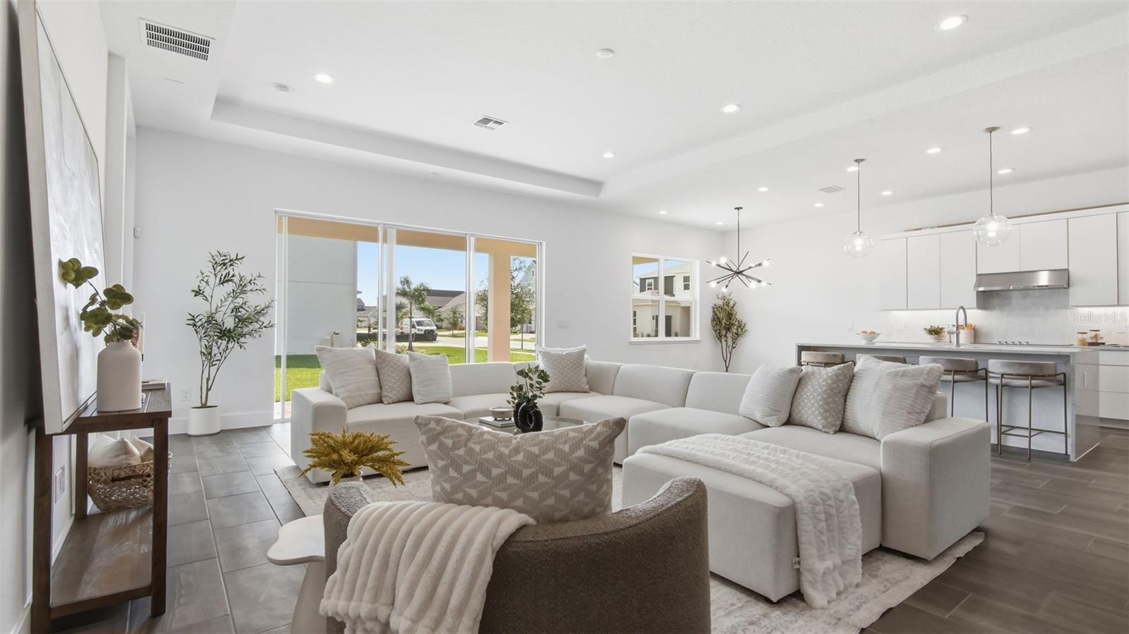 RIVERSIDE OAKS - Residential