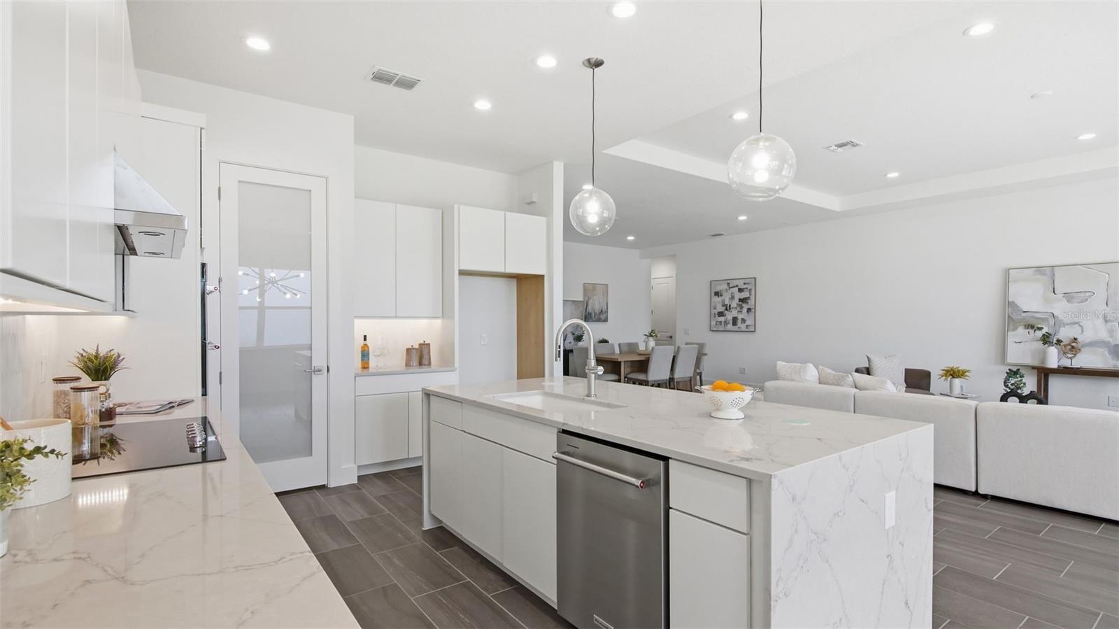 RIVERSIDE OAKS - Residential