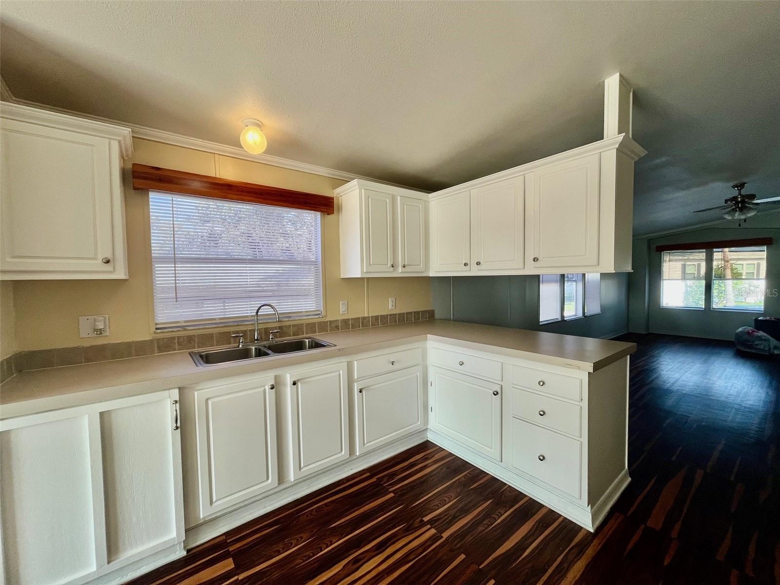 LEISURE LAKE VILLAGE CONDO - Residential
