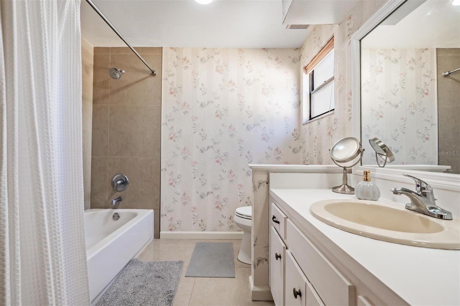 RAINTREE TERRACE SUB W - Residential