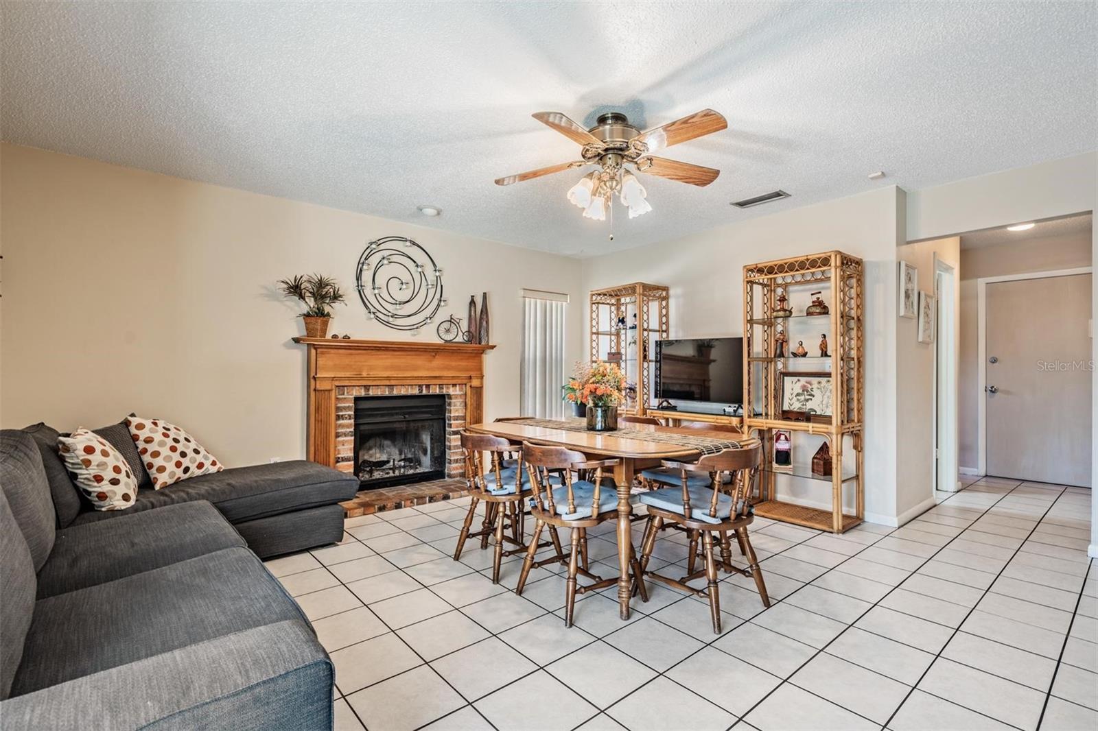 RAINTREE TERRACE SUB W - Residential