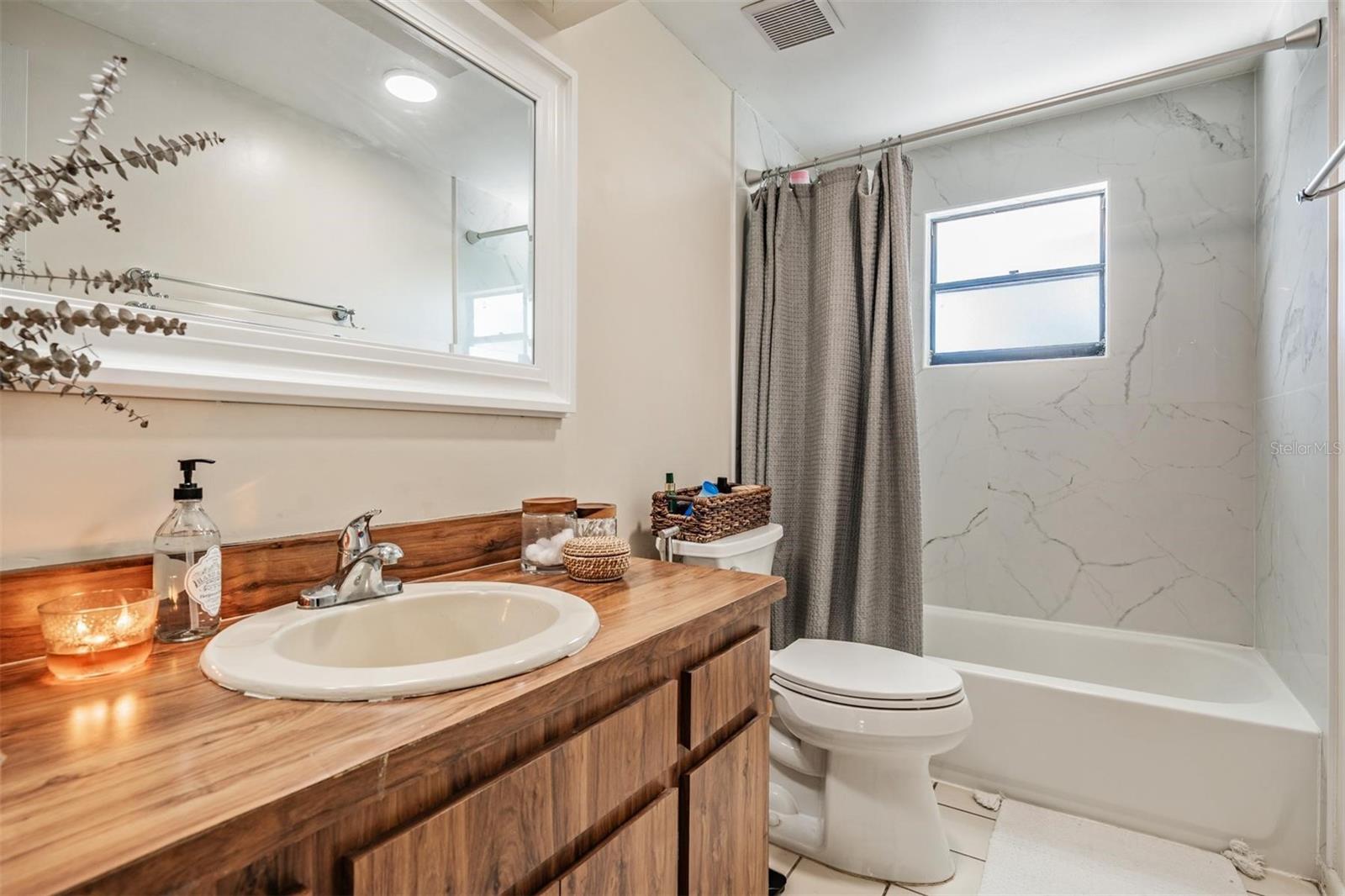 RAINTREE TERRACE SUB W - Residential