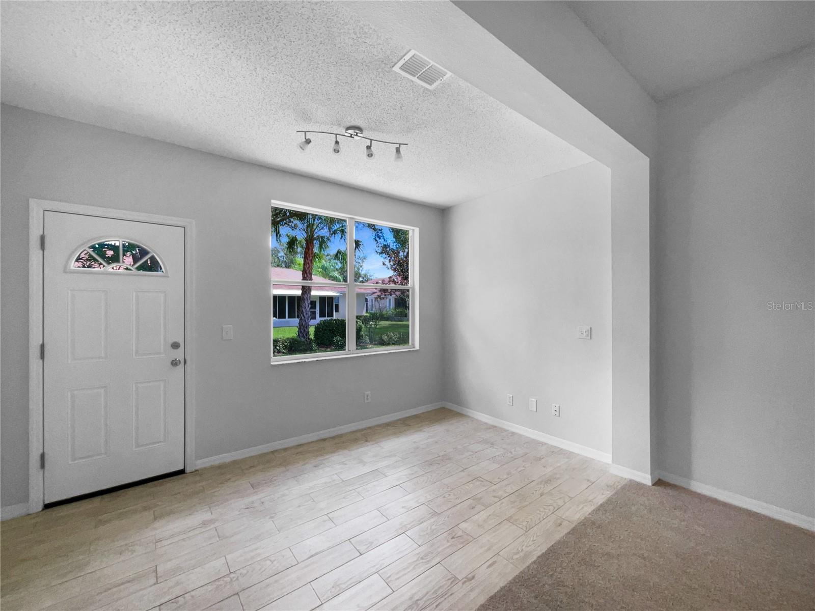 RADISON I CONDO - Residential