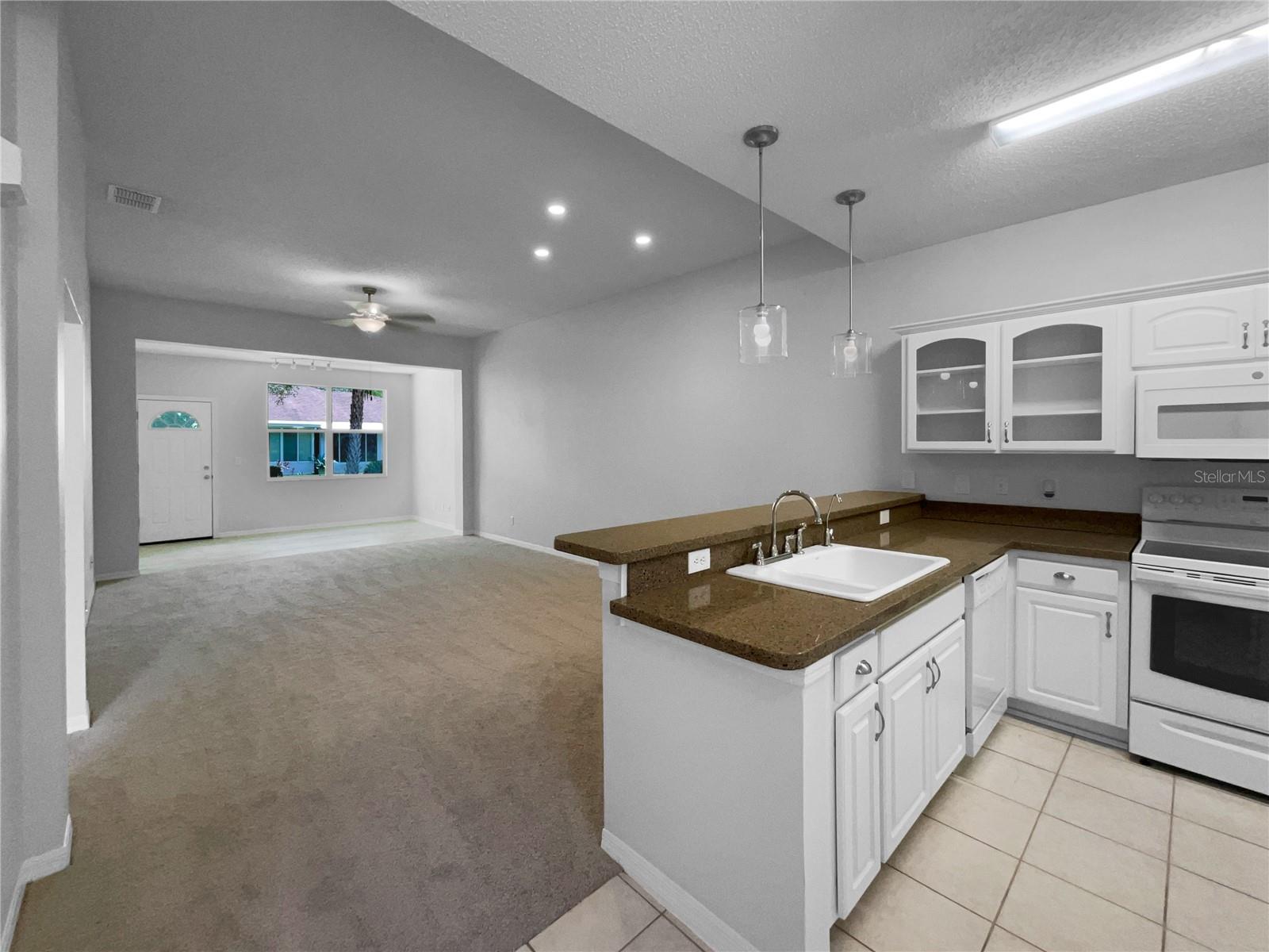 RADISON I CONDO - Residential