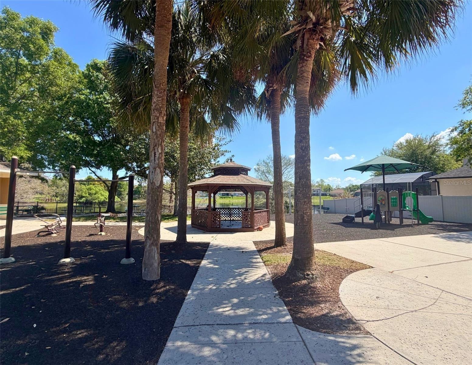 WOODBRIDGE LAKES UNIT 1 - Residential