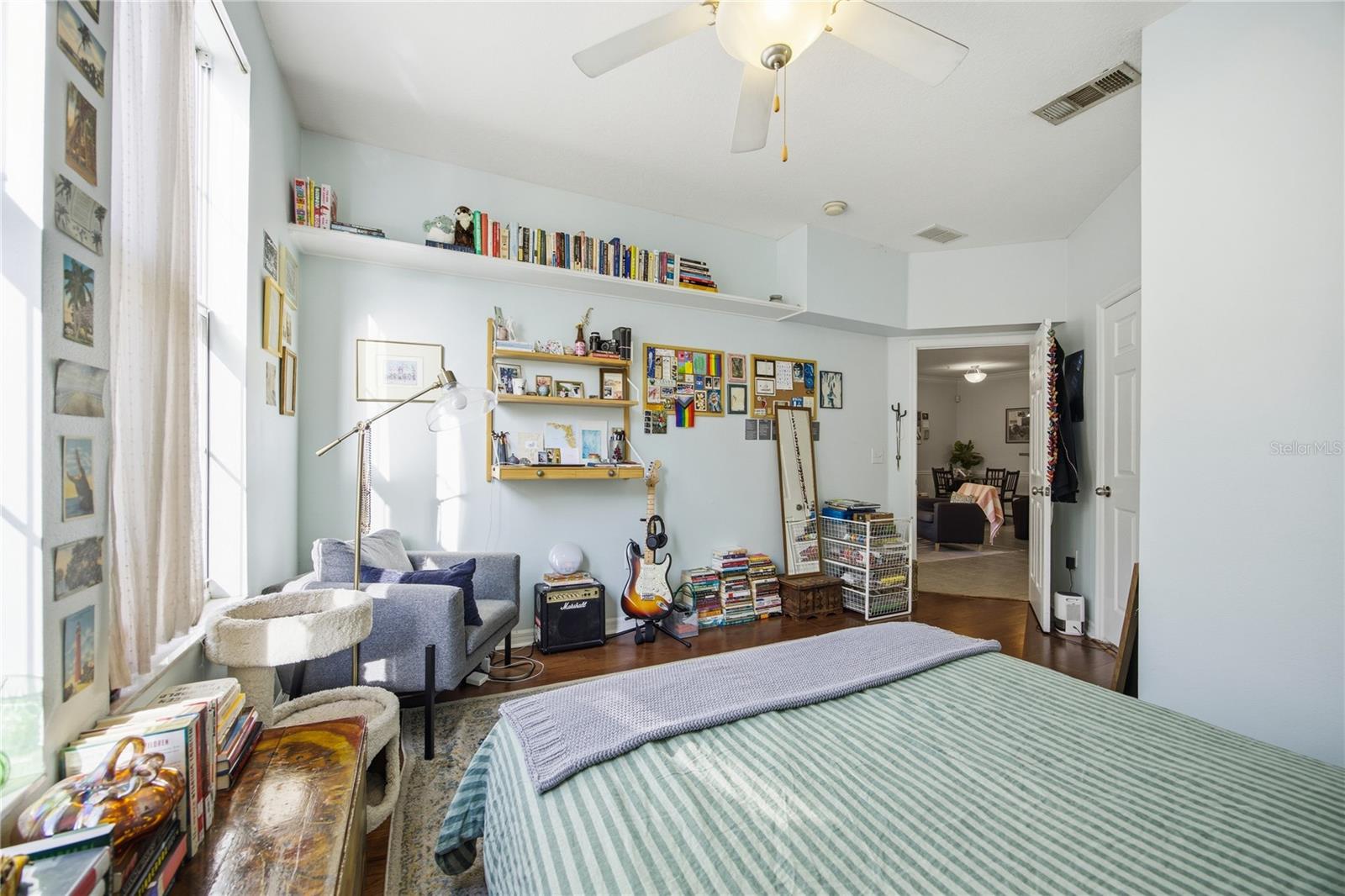 CAMPUS VIEW - Residential