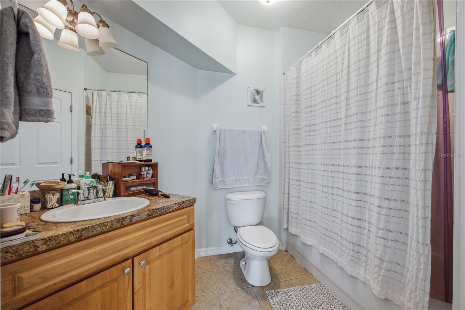 CAMPUS VIEW - Residential