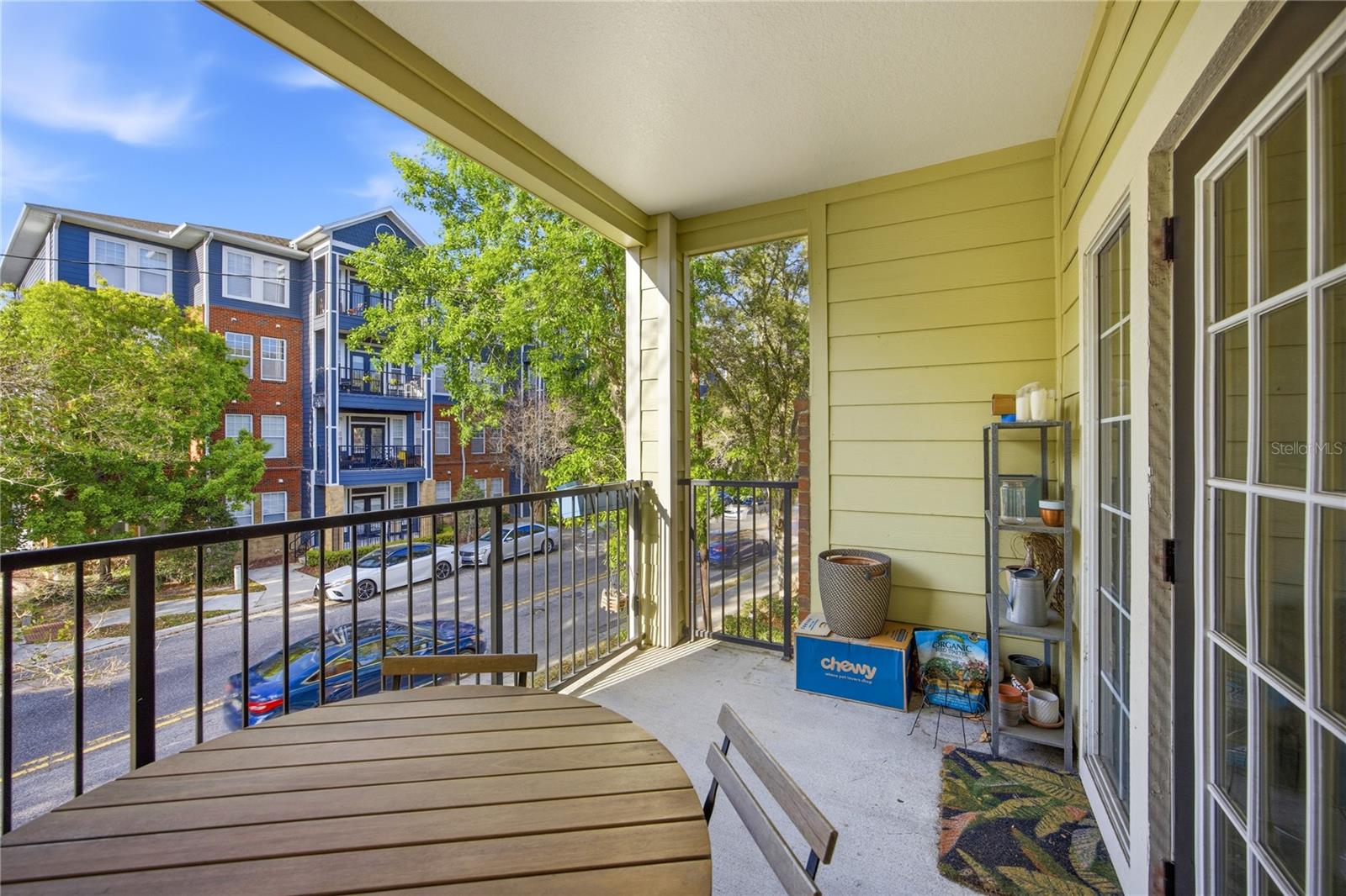 CAMPUS VIEW - Residential