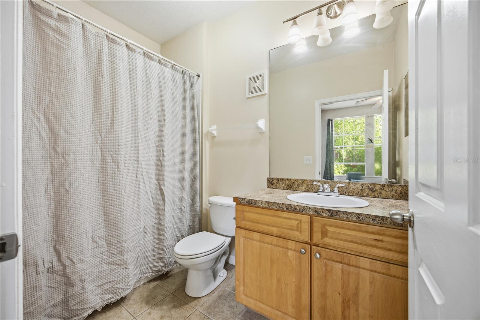 CAMPUS VIEW - Residential