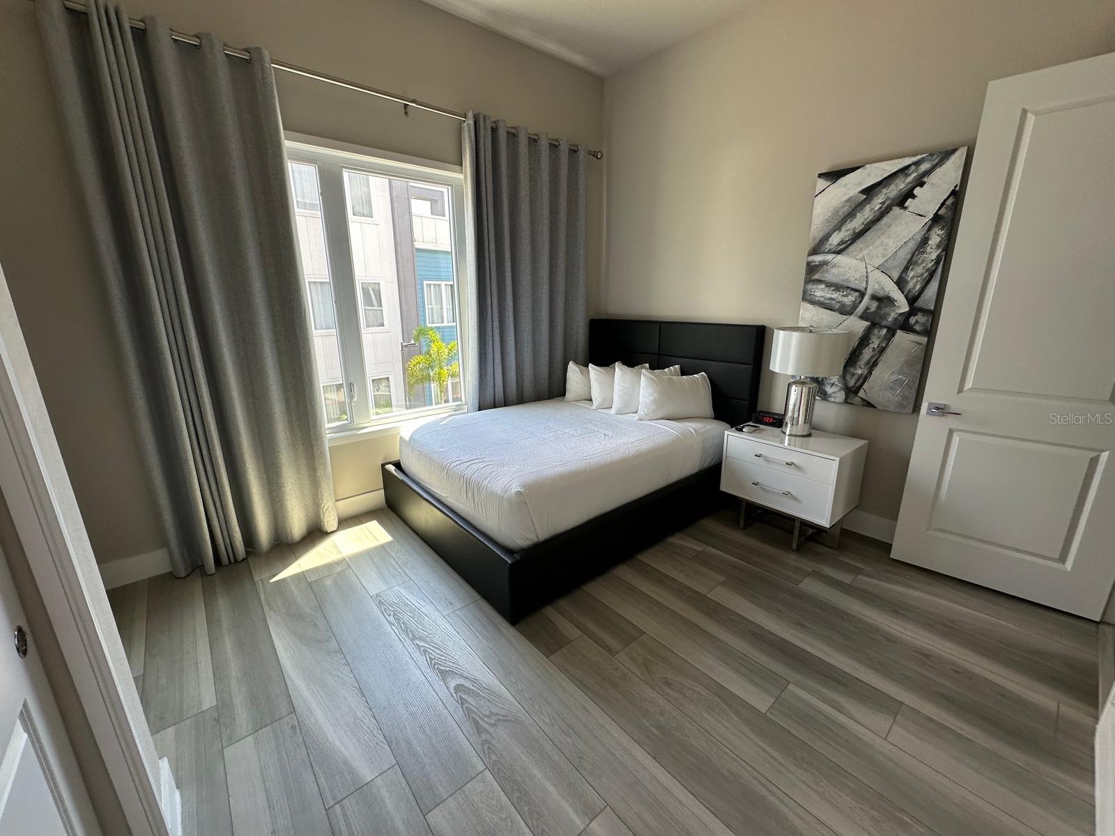 SPECTRUM AT REUNION CONDO PH 8A & 8B - Residential Lease