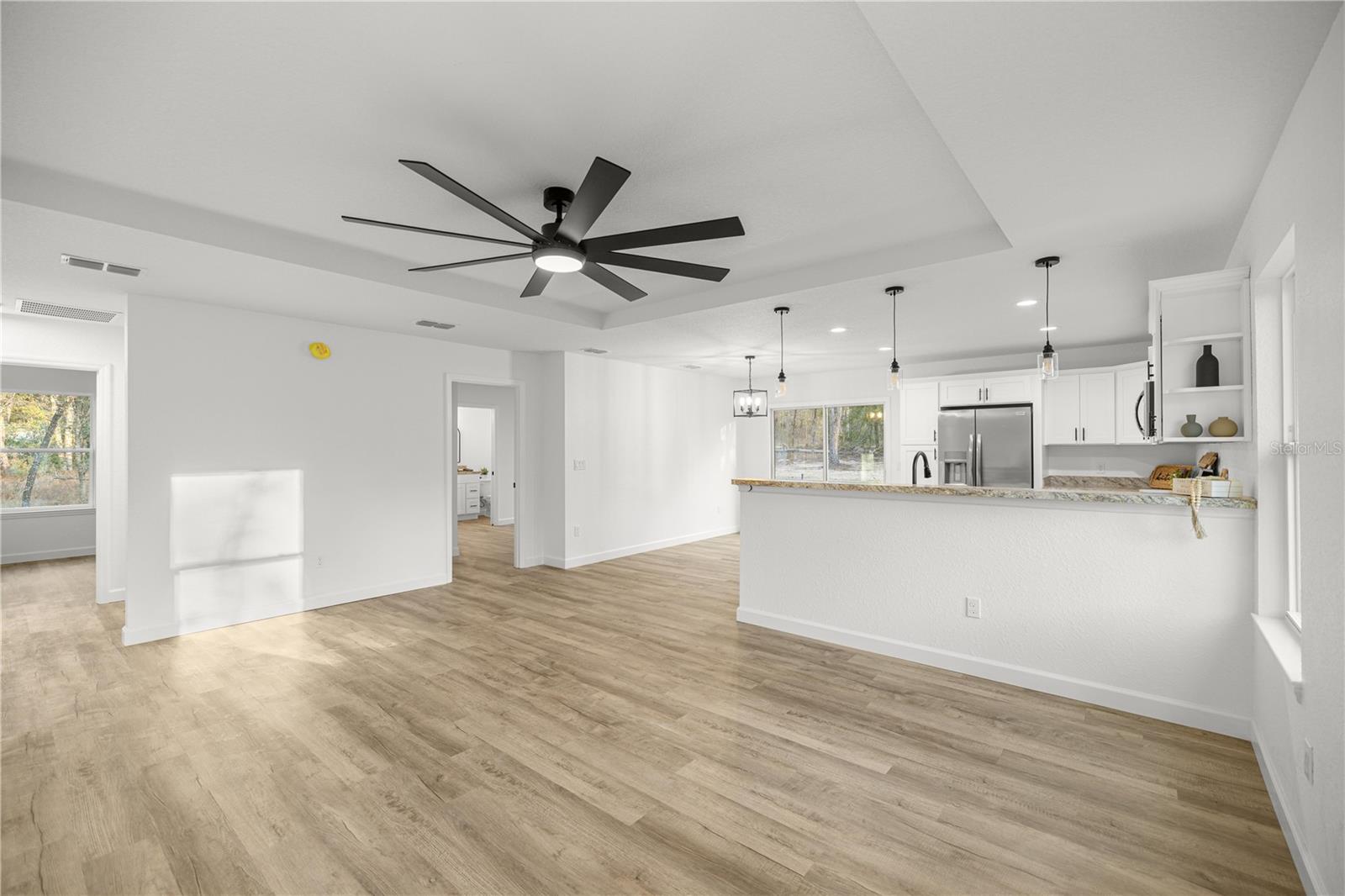 RAINBOW LAKES ESTATE - Residential