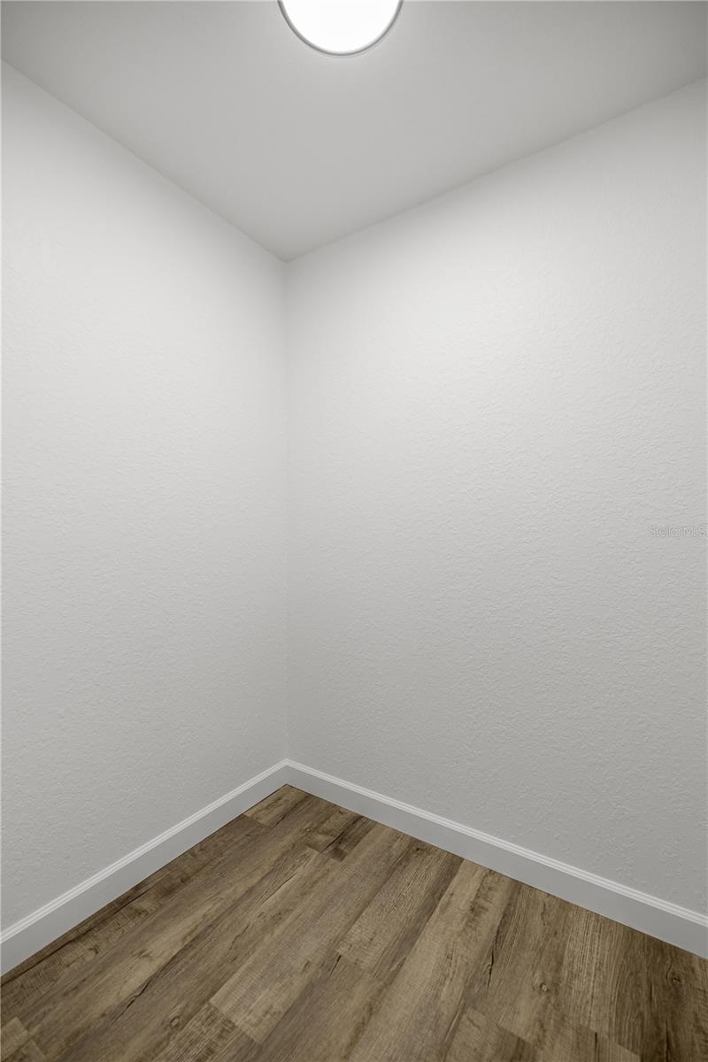 RAINBOW LAKES ESTATE - Residential