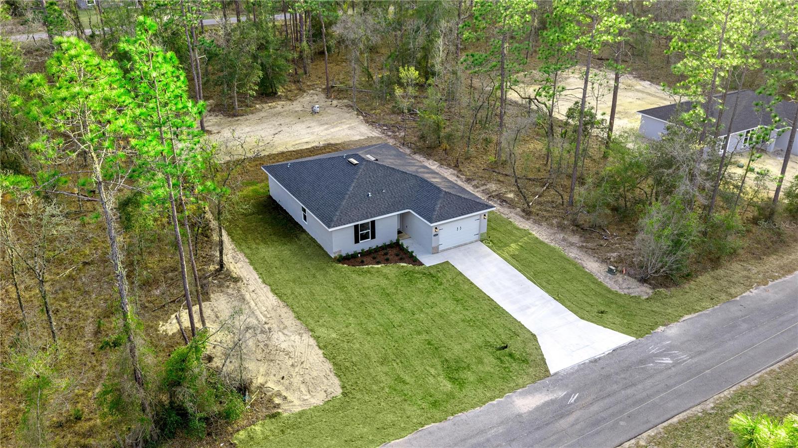 RAINBOW LAKES ESTATE - Residential