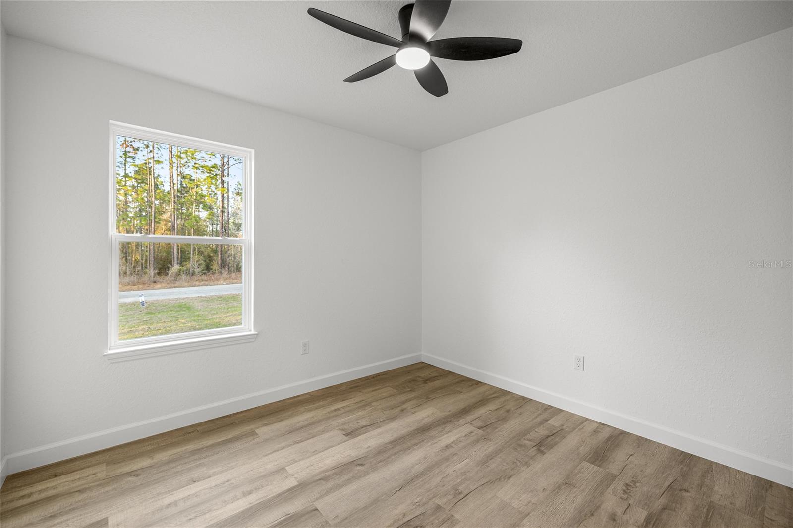 RAINBOW LAKES ESTATE - Residential