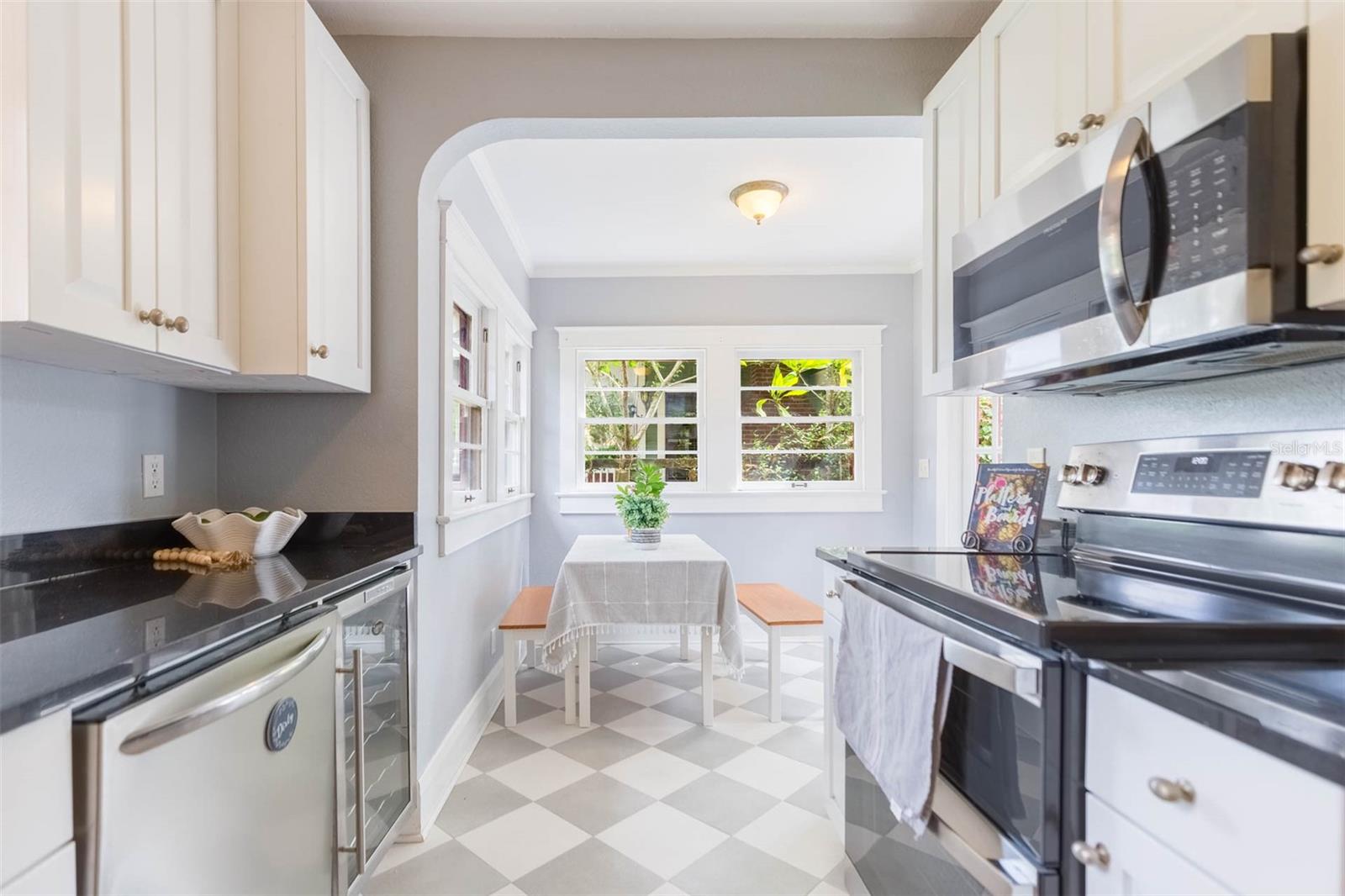 HAMPTON TERRACE - Residential