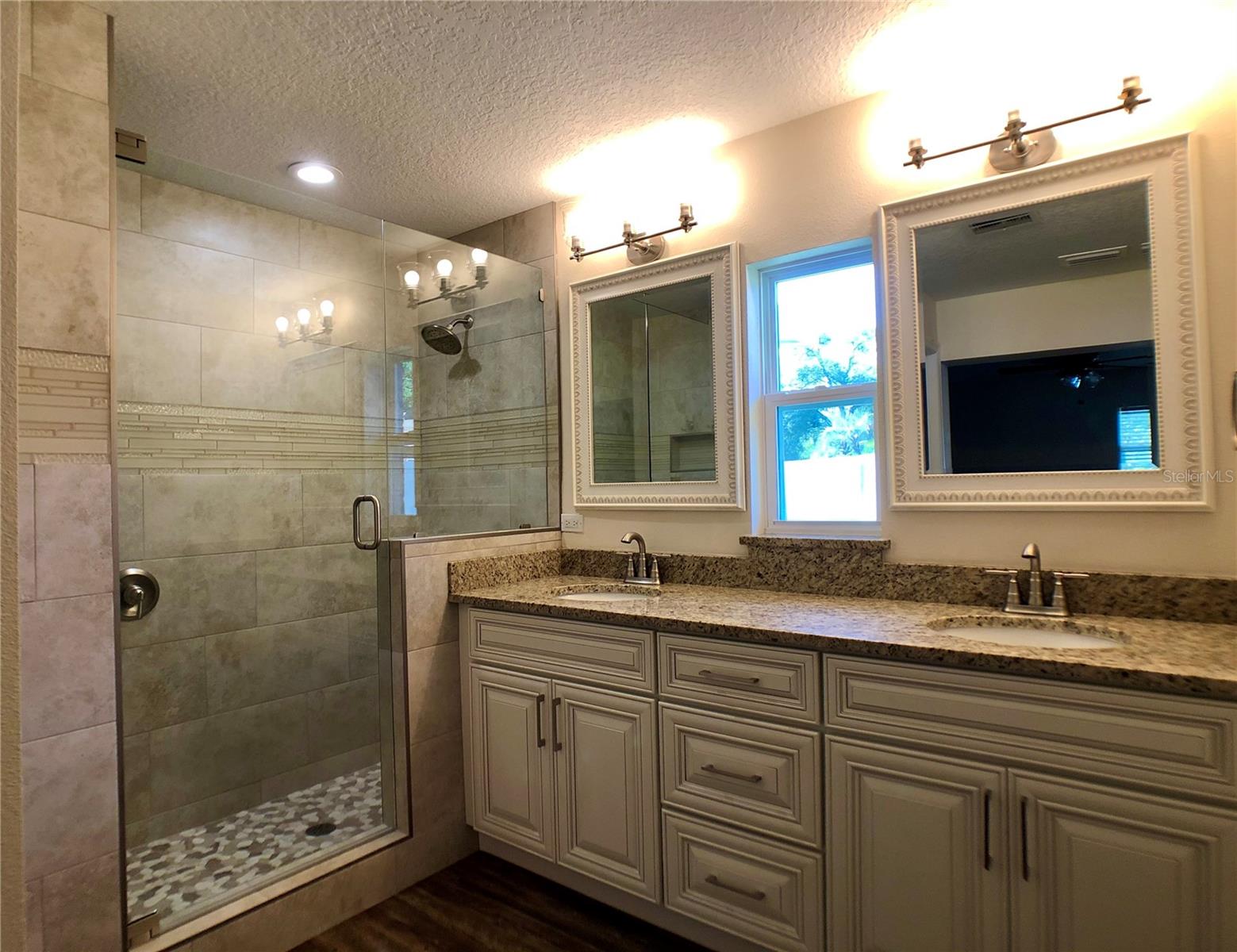 FAIRLANE ESTATES SEC 1 REP - Residential