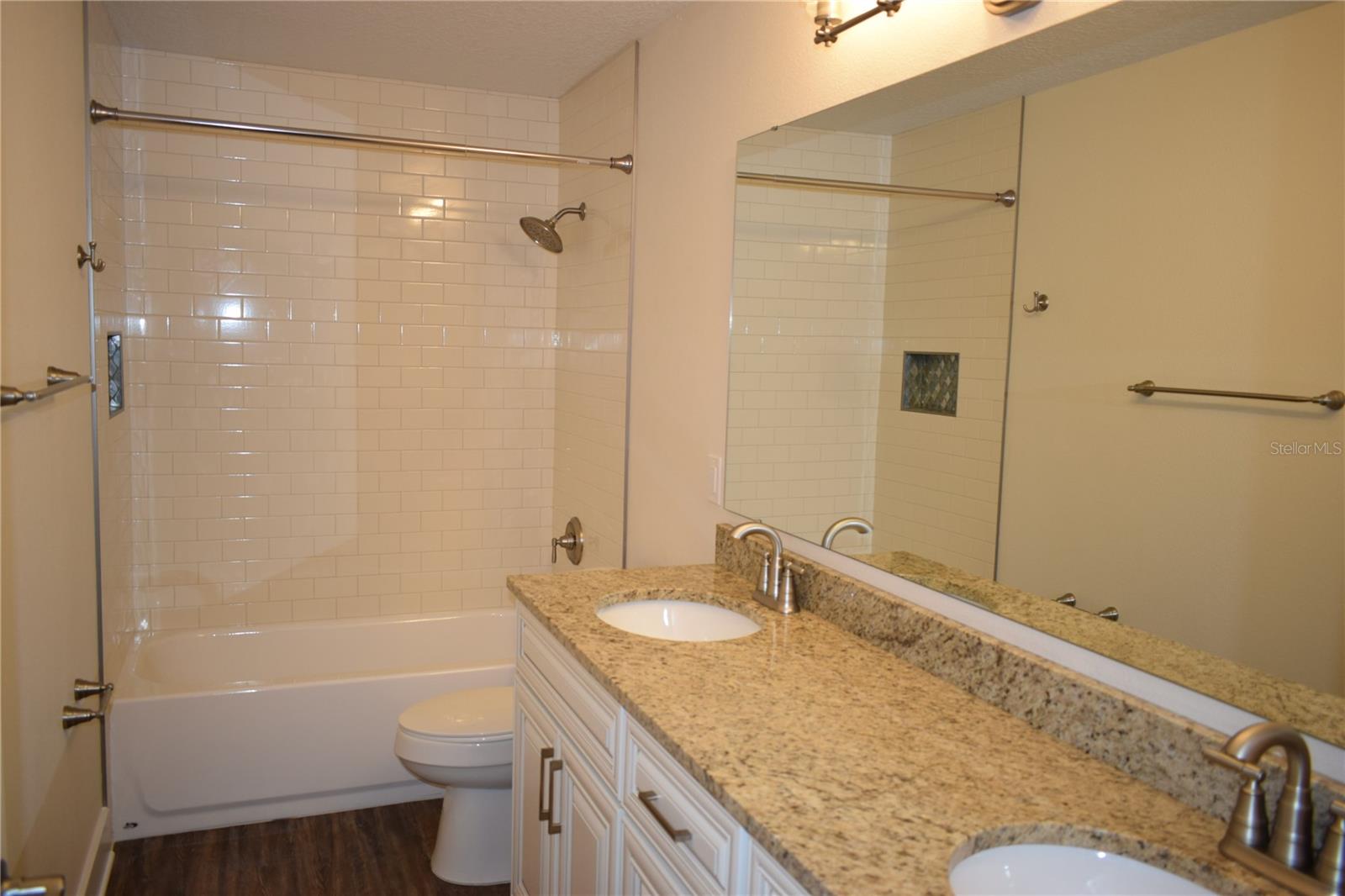 FAIRLANE ESTATES SEC 1 REP - Residential