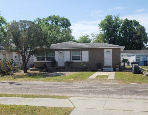 Photo of 1106 W Arch Street, Tampa, FL 33607 (MLS # T3549021)