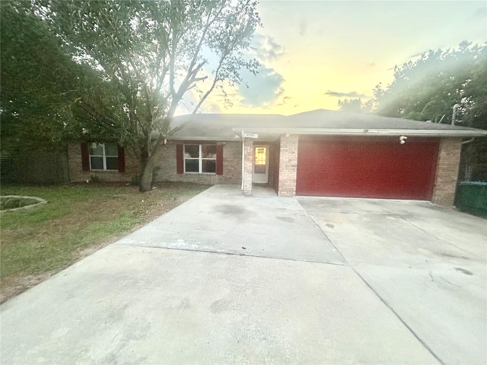 2258 N NORMANDY BOULEVARD