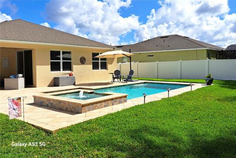 A home in EUSTIS