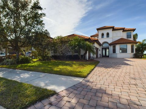 A home in AUBURNDALE