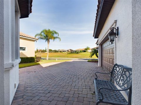 A home in AUBURNDALE