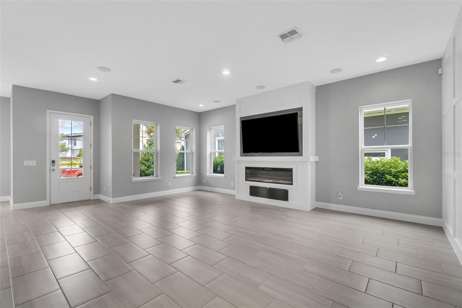 8226 NEMOURS PARKWAY