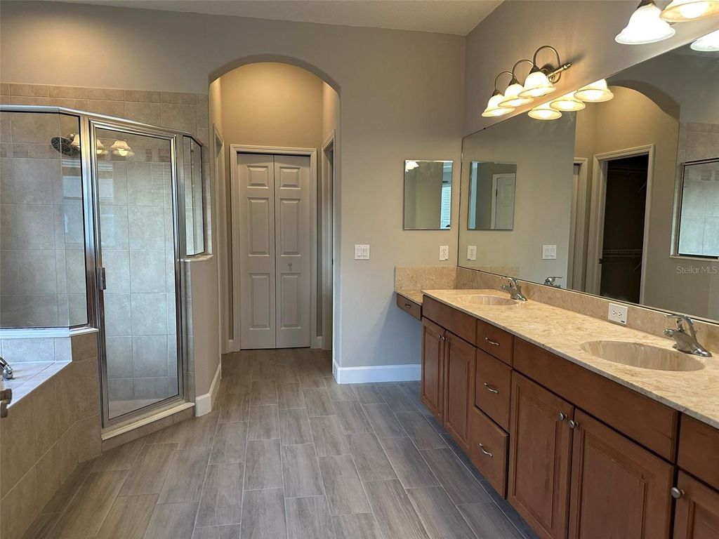 Photo of 1008 Arista Boulevard, Valrico, FL 33594 (MLS # TB8397229)