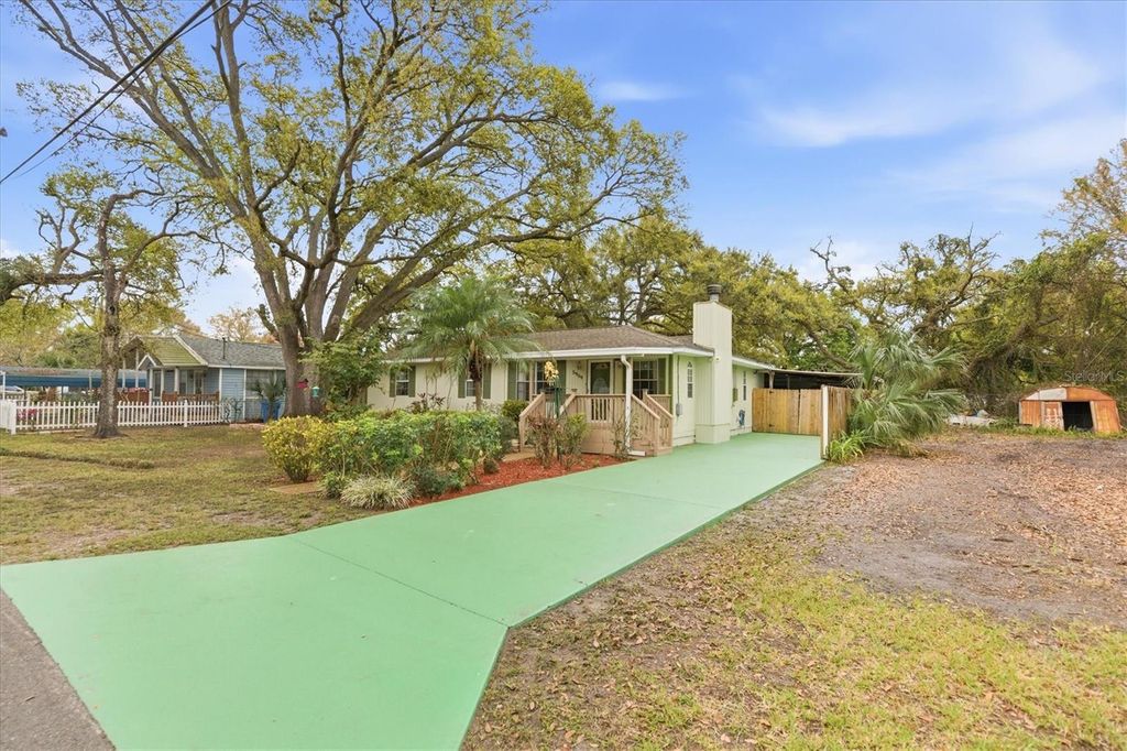 Photo of 5909 8th Avenue S, Tampa, FL 33619 (MLS # TB8456354)