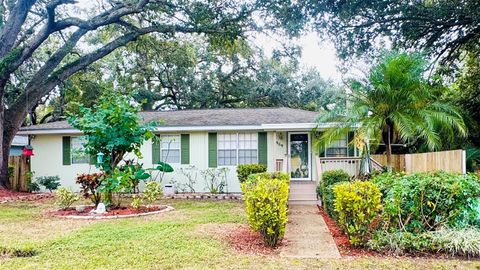 5909 8TH AVENUE S TAMPA FL 33619