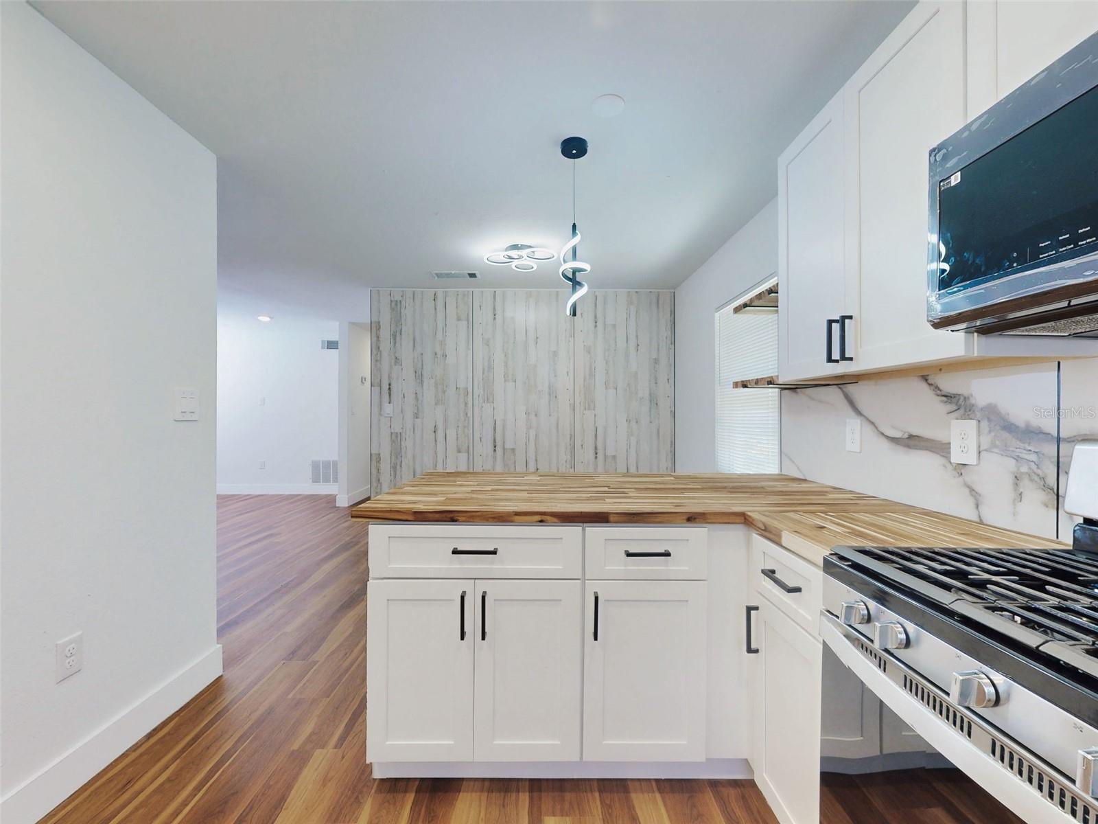 SAMS IN LEWIS HOMESTEAD - Residential