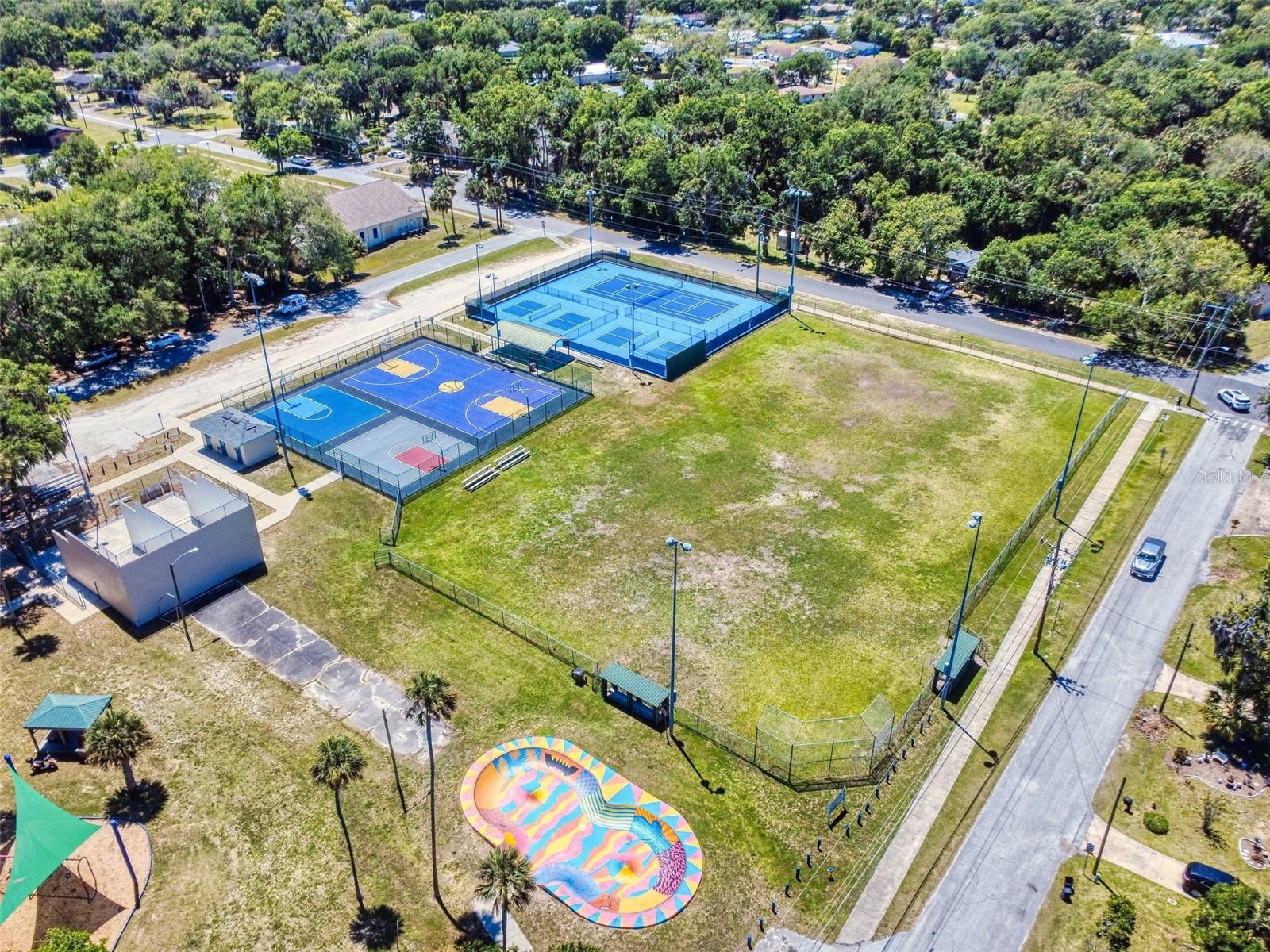 SAMS IN LEWIS HOMESTEAD - Residential