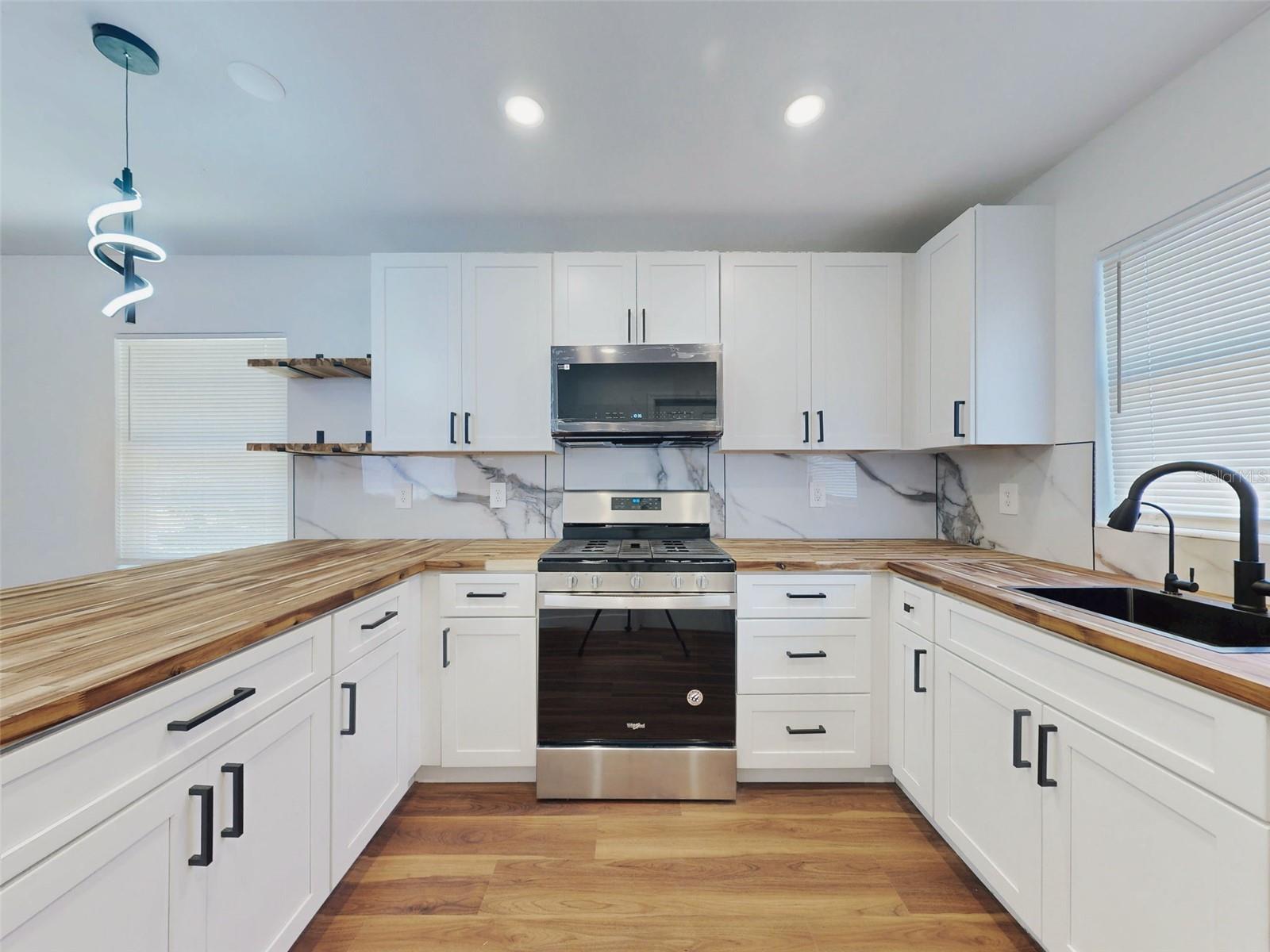 SAMS IN LEWIS HOMESTEAD - Residential