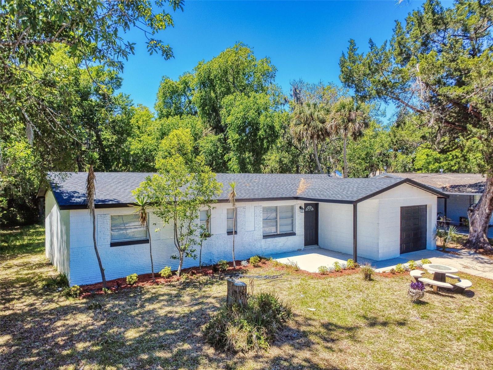 SAMS IN LEWIS HOMESTEAD - Residential