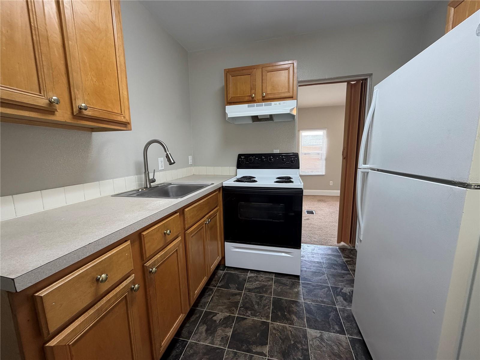 EUSTIS REAUME PARK - Residential Lease