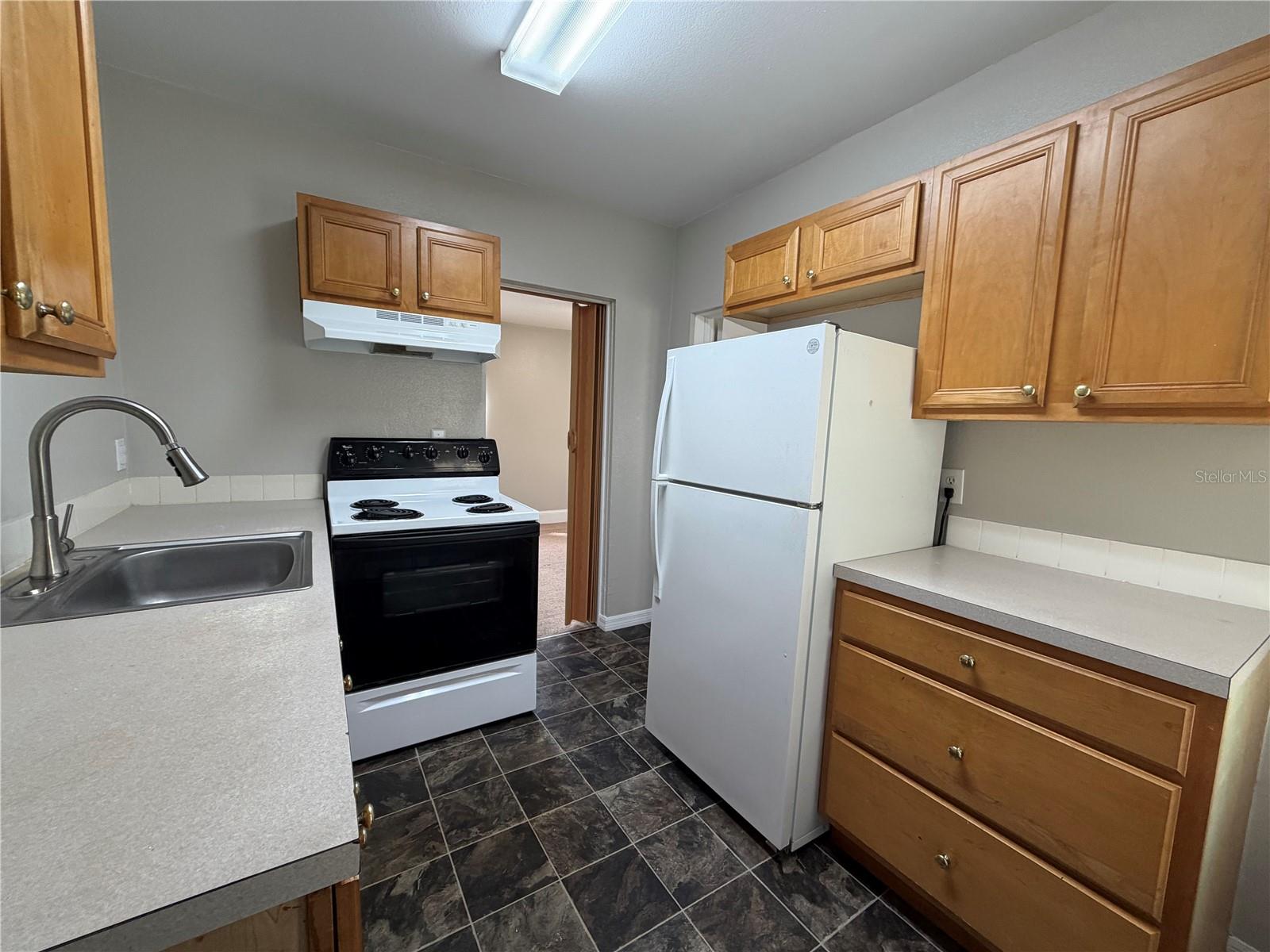 EUSTIS REAUME PARK - Residential Lease