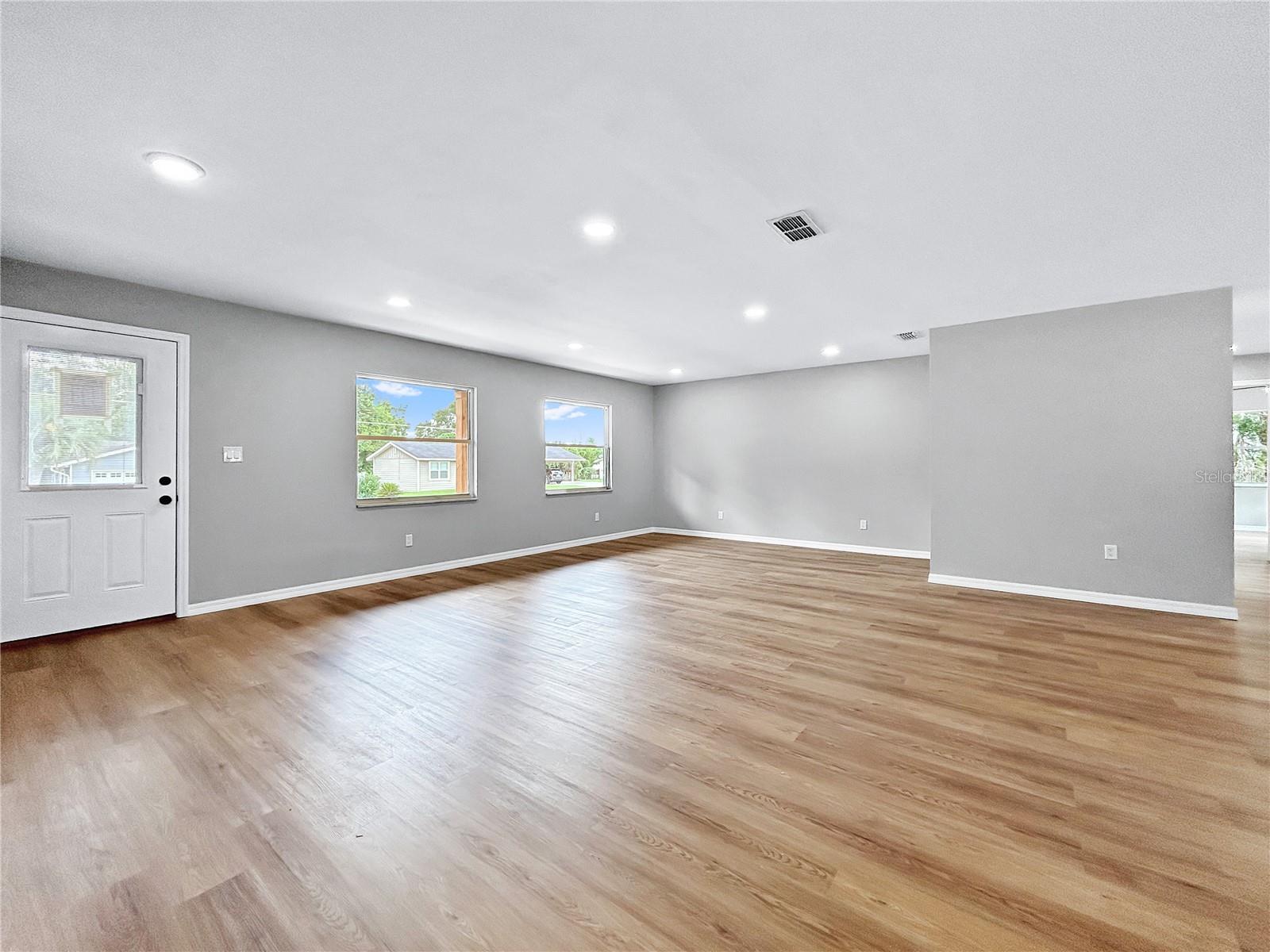 1832 NE 6TH STREET
