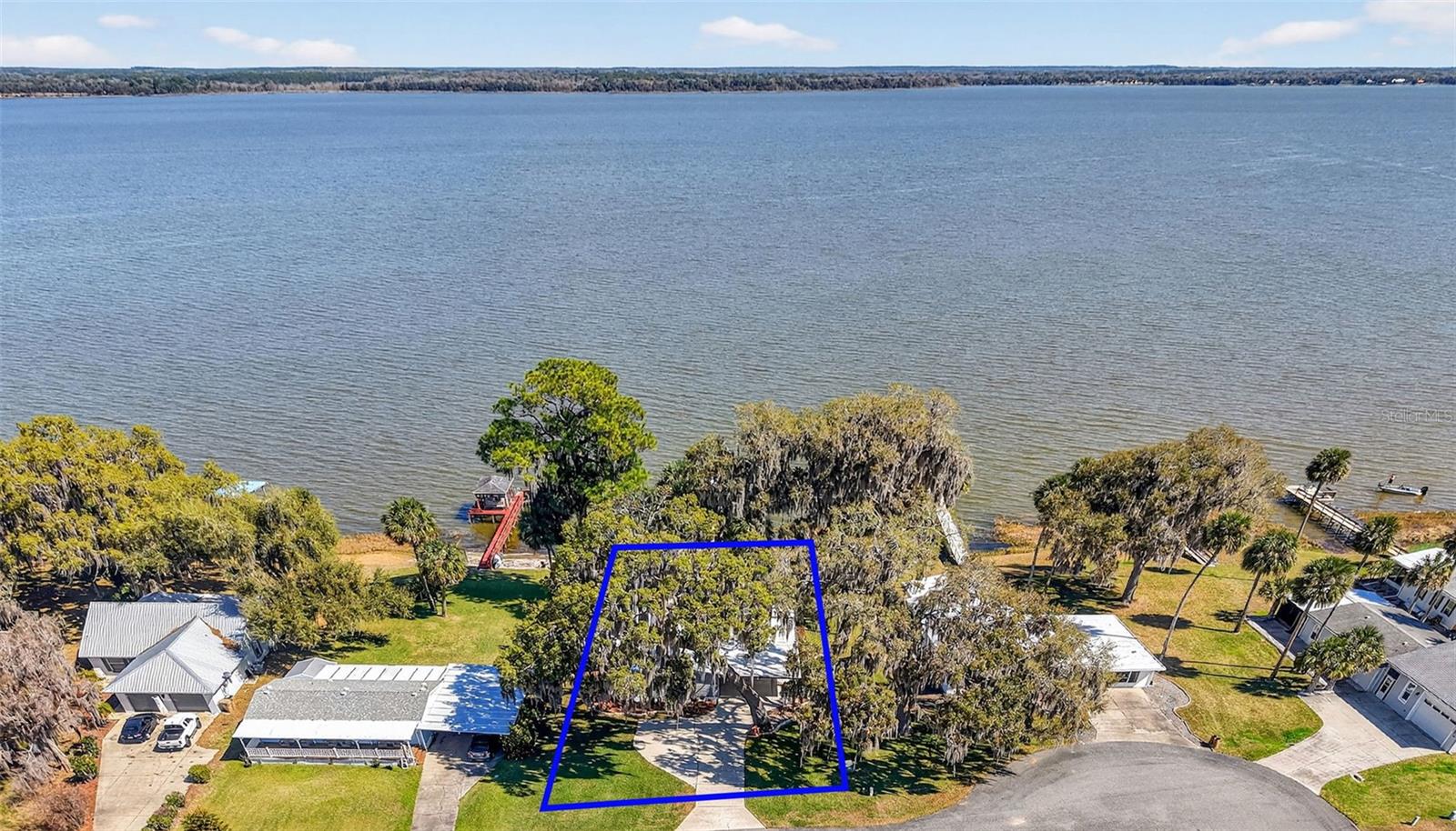 KINGS PENINSULA - Residential