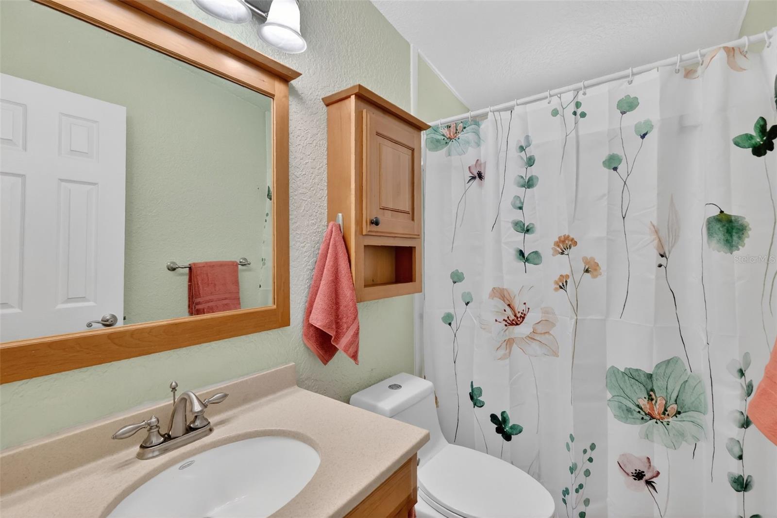 KINGS PENINSULA - Residential