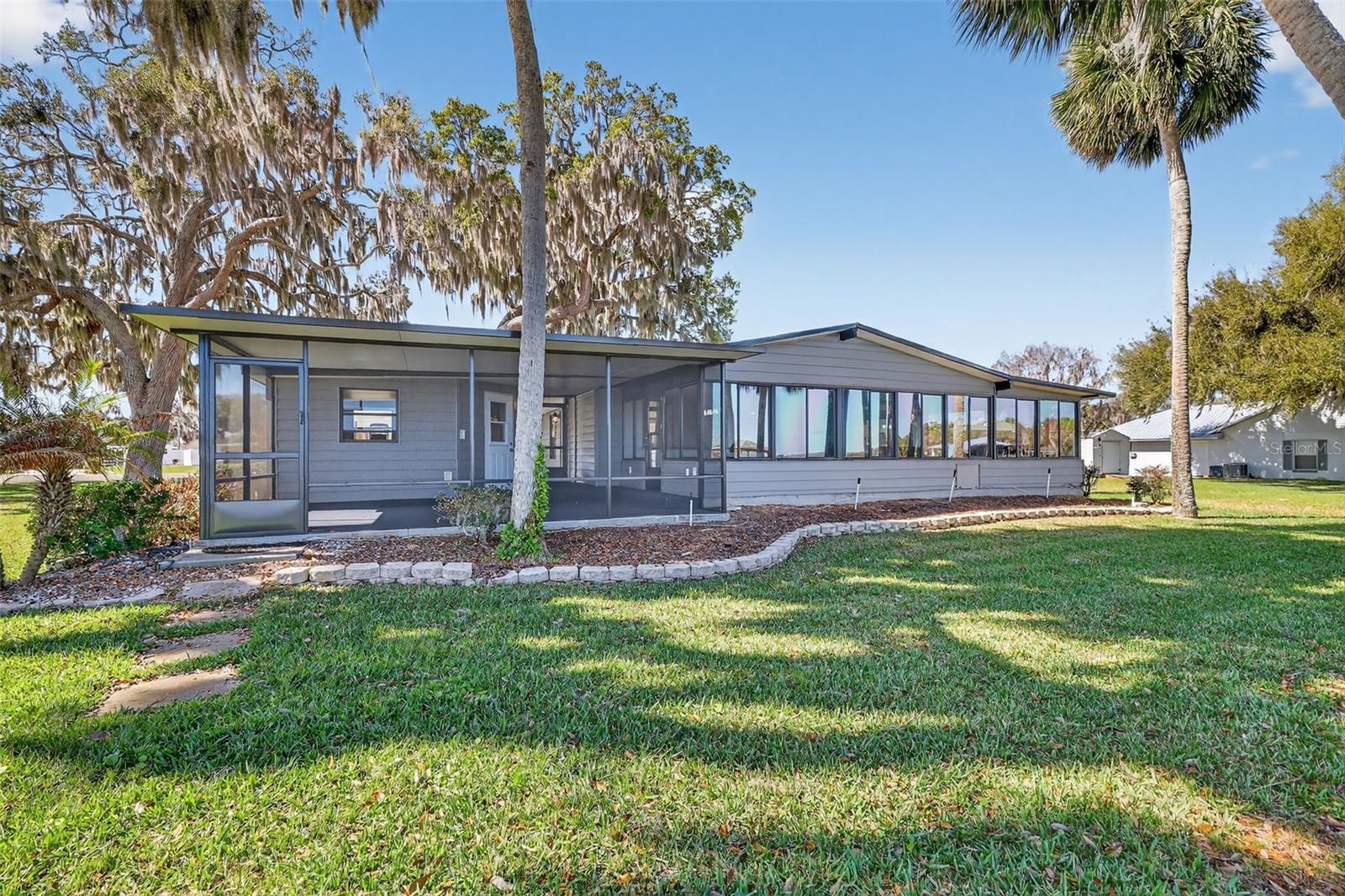 KINGS PENINSULA - Residential